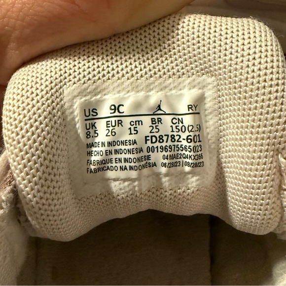 Nike Jordan 1 Mid Pink & Purple Toddler Girl Shoes in Size 9C - Picture 4 of 6